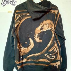 HAND PAINTED BLEACH WAVE HOODIE